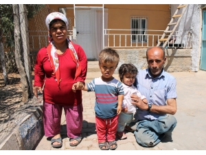 Suriyeli Kadın Türk Vatandaşı Olmak İçin Yardım Bekliyor