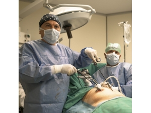 Genel Cerrahi Uzmanı Dr. Koçer: “Meme Kanseri Tedavi Edilen Sistemik Bir Hastalık”