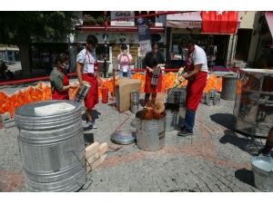 "Şehrin Ateşi" Gece Ve Gündüz Yanmaya Devam Ediyor