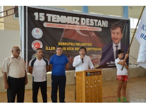 15 Temmuz Şehitleri Anısına Düzenlenen Kick Boks Şampiyonası Başladı