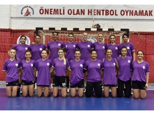 Şampiyon Eylülde Parkeye Çıkacak