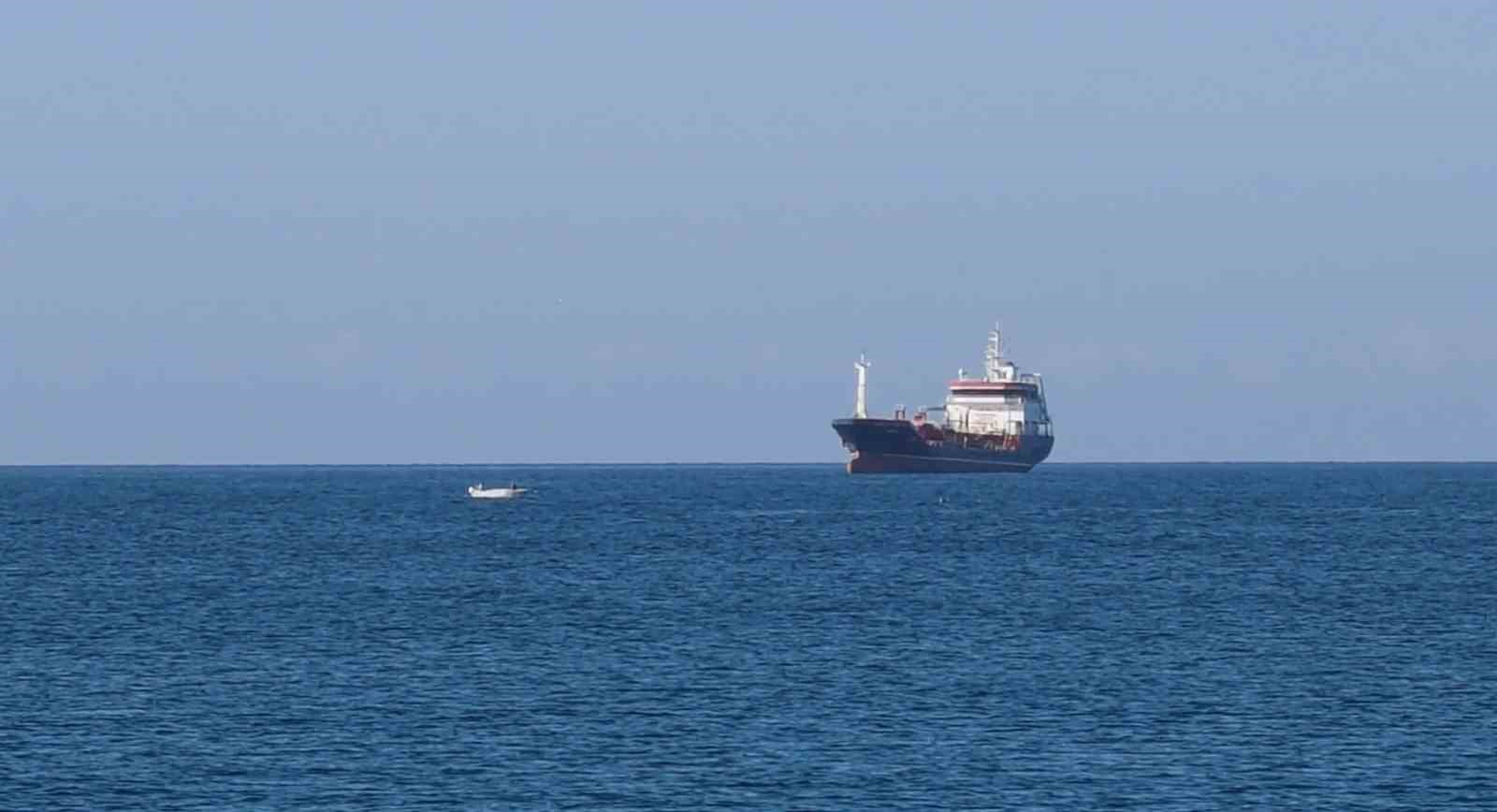 silivri-de-yasanan-gemi-kazasinin-4-uncu-gununde-arama-kurtarma-calismalari-devam-ediyor