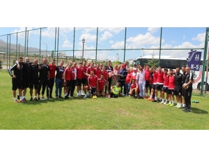 Samsunsporlu Aileler Platformundan Takımlarına Moral