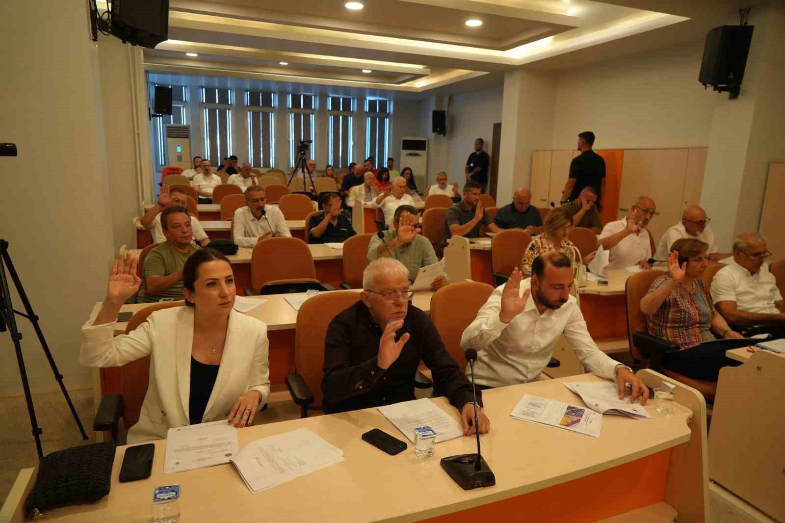 atakum-da-265-milyon-tl-lik-personel-maasi-teminat-mektubu-maddesi-komisyona-havale-edildi