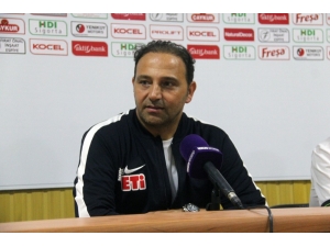 Fuat Çapa: "Alınan Sonuçtan Çok Eskişehirspor’un Yaşadıkları Üzücü"