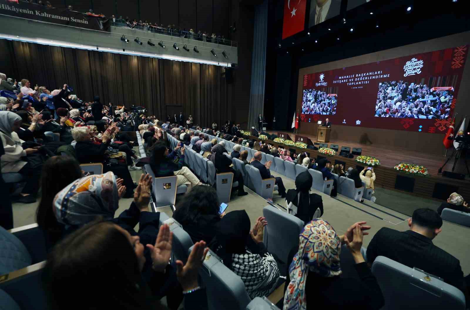 cumhurbaskani-erdogan-vesayetcilerin-ordugu-tek-tipci-duvarlar-ak-parti-yi-ihya-eden-kadinlarin-mucadelesiyle-yikilmistir