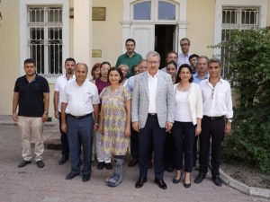 Dolar Operasyonuna Akademisyenlerden Mesaj: "Üzerimize Düşeni Yapmaya Hazırız"