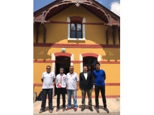 Tsyd’den Başarılı Sporcuya Ödül