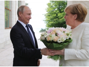 Merkel Ve Putin Berlin’de Görüşecek