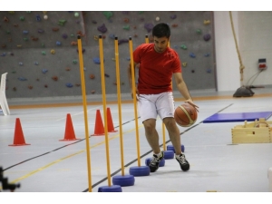 Nevü, Antrenörlük Eğitim Bölümü Seçmenleri Başladı