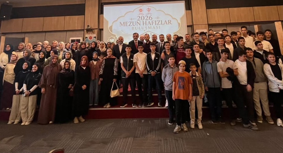 kutahya-da-2026-mezun-hafizlar-bulusmasi-etkinligi-duzenlendi