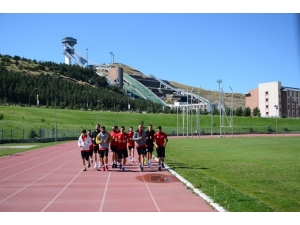 Palandöken Belediyesi Voleybol Takımı Yeni Sezon Hazırlıklarını Sürdürüyor
