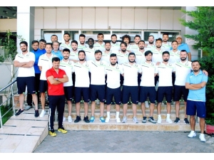 Salihli Belediyespor, Karşıyaka’yı 2 Golle Geçti