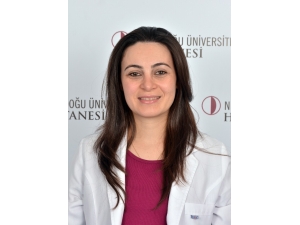 Aşırı Sıcaklarda Güneşlenenler Dikkat