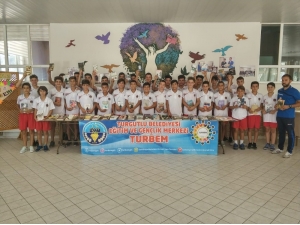 Turgutlu’da ’Ben Okudum Sen De Oku’ Projesi