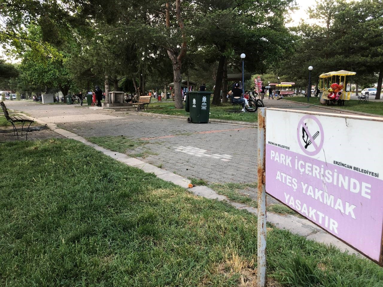 ataturk-parki-nda-mangal-yasagi-deliniyor-vatandas-tepkili