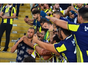 Slimani’ye Büyük İlgi