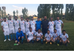 Büyükşehir Futbol Turnuvasında Eleme Maçları Heyecanı