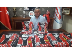 Emlakçılardan Es-es’e Destek