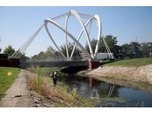 Çark Deresi’nde Temizlik Çalışmaları Sürüyor