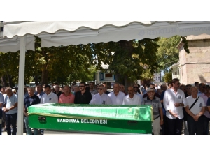 Gazeteci Sayim Alkazak Toprağa Verildi