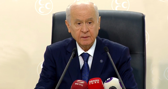 Devlet Bahçeli'den Trump Yorumu: Abd'nin Başkanlık Koltuğunda Saldırgan Bir Şahıs Oturuyor