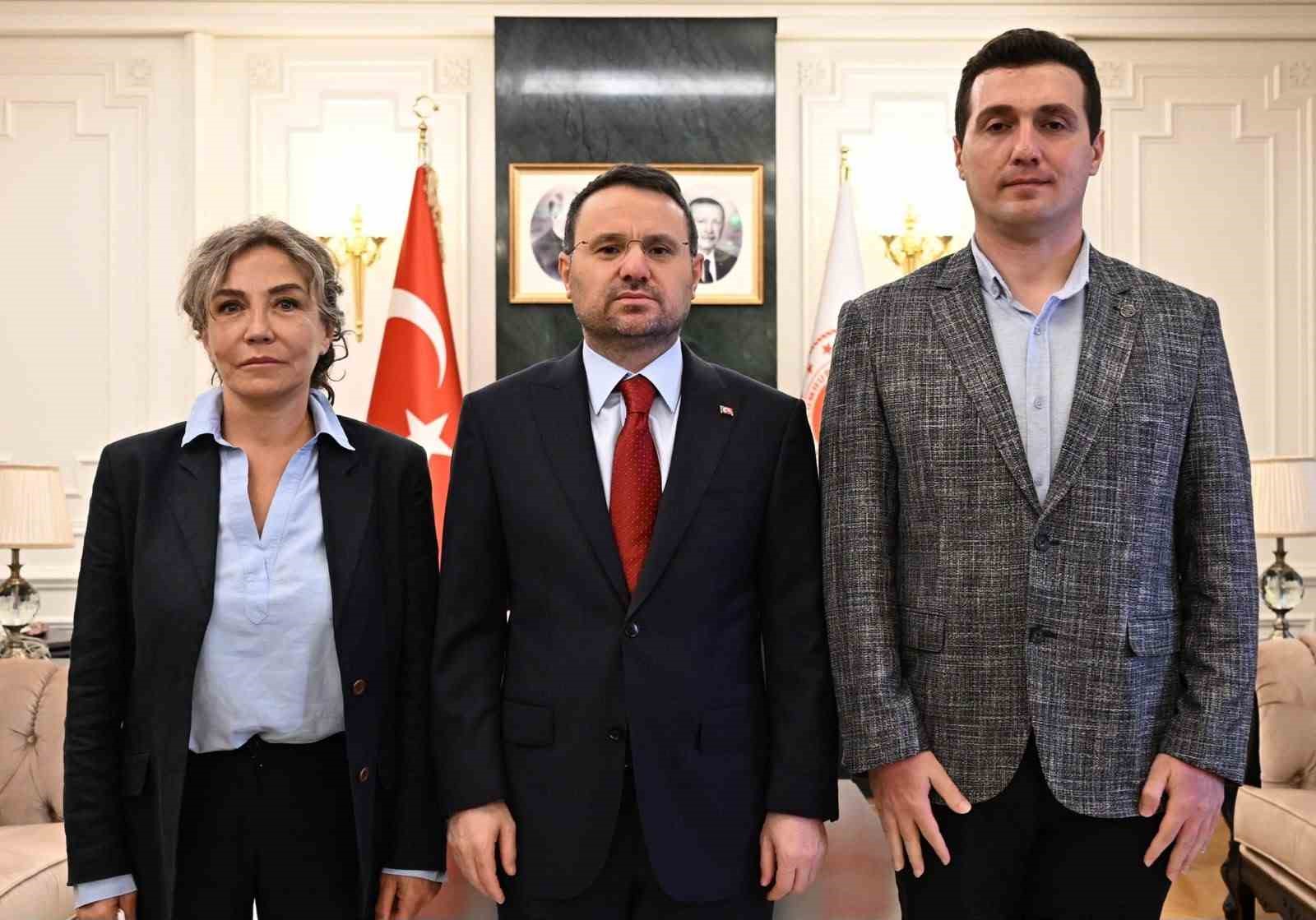 bakan-gurlek-behcet-oktay-in-olumu-karanlik-bir-nokta-kalmayacak-suclu-varsa-da-bunu-cikartmak-devletin-gorevi