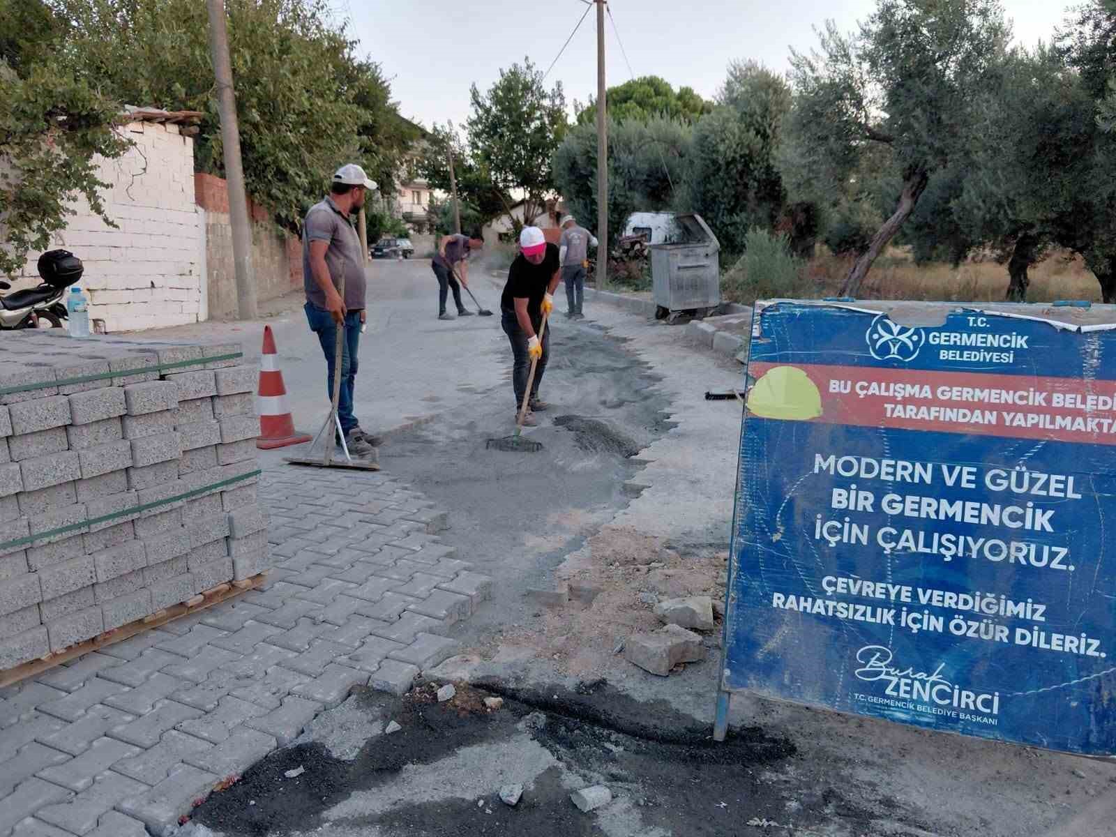 germencik-te-yol-bakim-ve-onarim-calismalari-suruyor