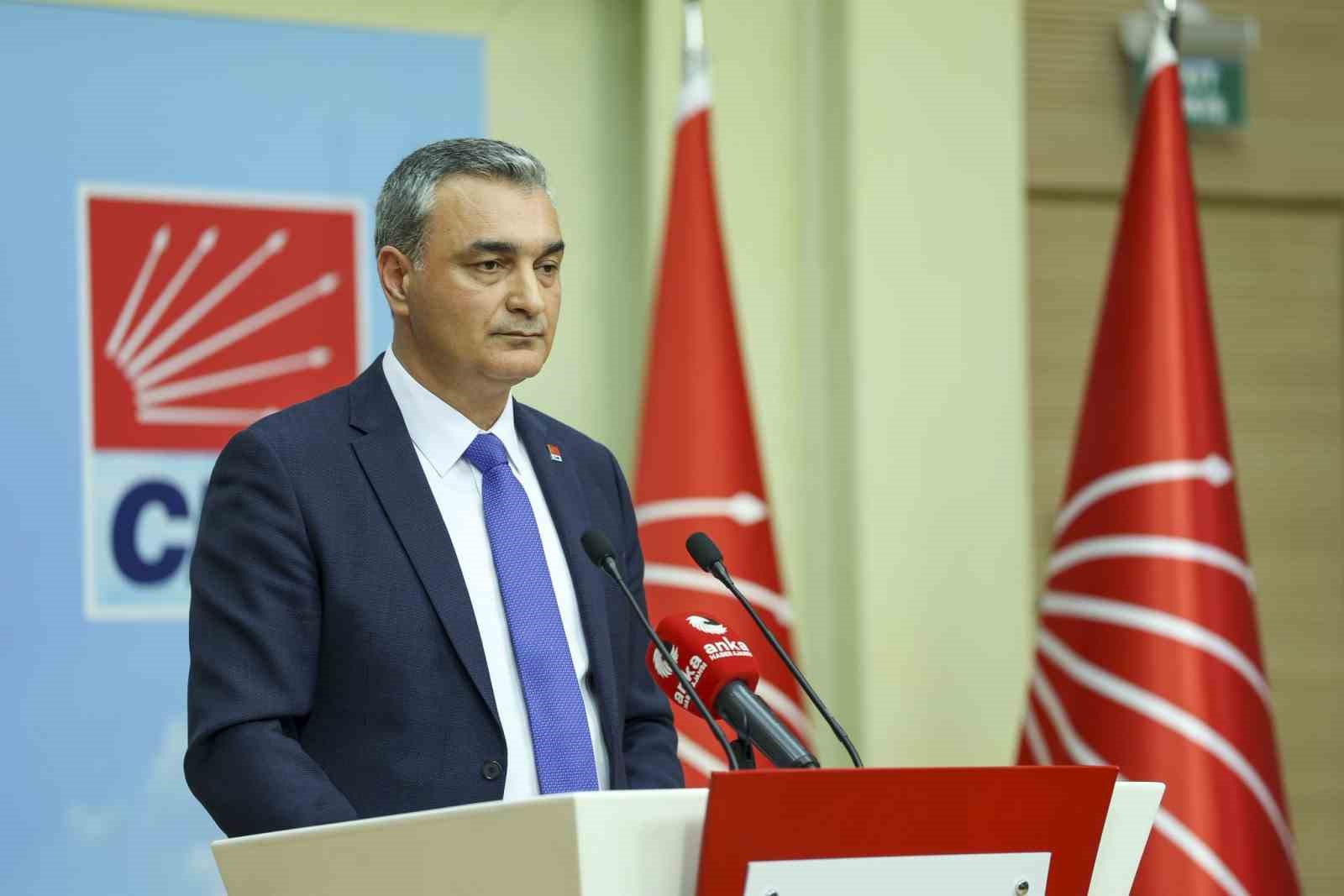 chp-sozcusu-sari-4-il-baskanligimiz-merkez-ilcelerle-beraber-gorevden-alindi