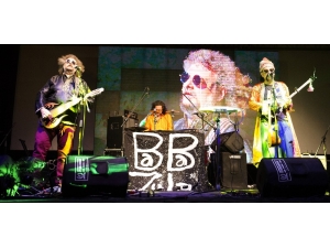 Havagazında ’Baba Zula’ Rüzgarı