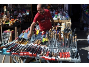 Kars’ta Bıçaklar Görücüye Çıktı