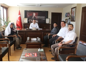 Şehit Ailesinden ’Kurbanını Paylaş Kardeşinle Yakınlaş’ Kampanyasına Destek