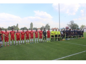 Kudüspor, Tki Tavşanlı Linyitspor İle Hazırlık Karşılaşması Yaptı