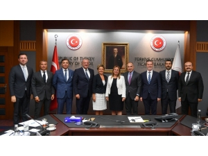 Perakendeciler, Sorunlarını Bakan Pekcan’a Anlattı