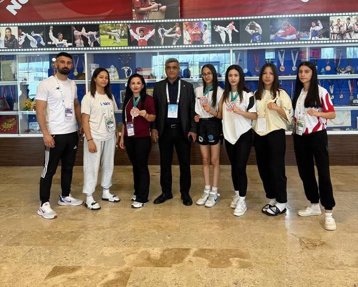 besnili-sporculardan-dunya-kupasinda-basari