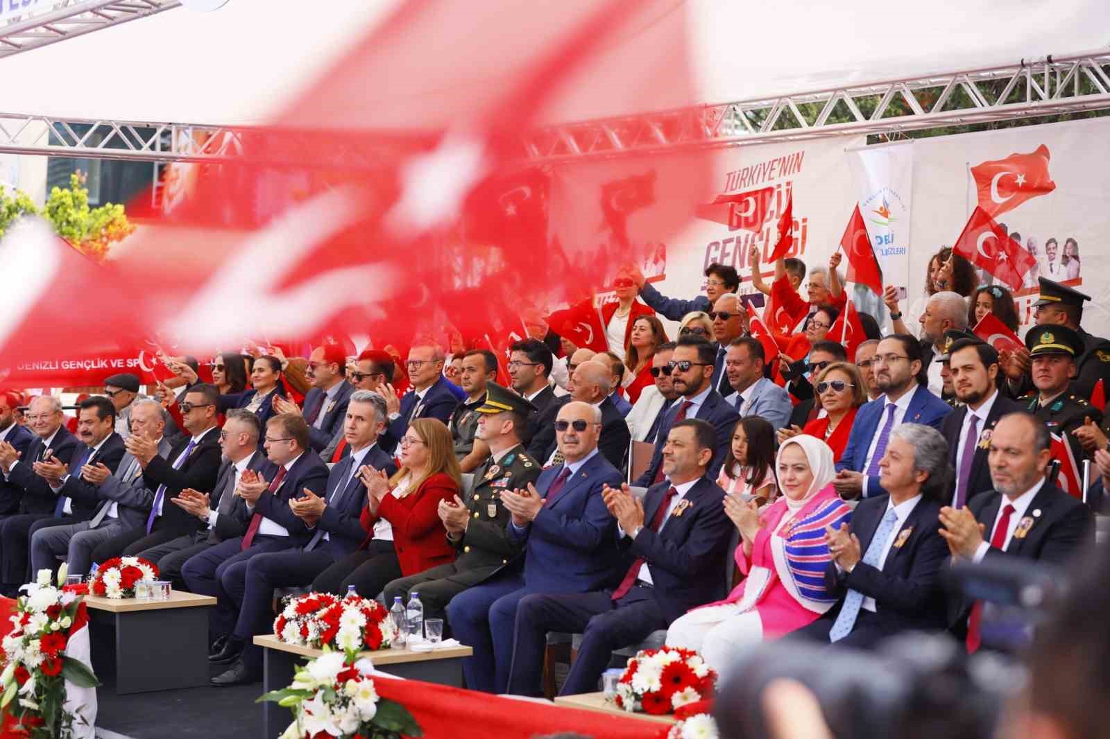 denizli-de-19-mayis-in-107-yil-donumunde-gorkemli-kutlama