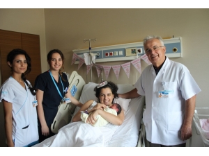 Böbrek Nakilli Anneye Bebek Sürprizi