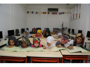 Eyyübiye Belediyesi Kadın Destek Merkezlerine Yoğun İlgi