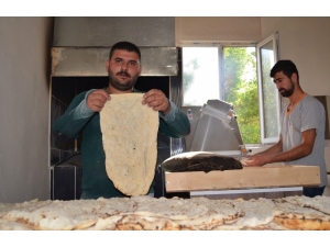 Tandır Ekmeğiyle İş Sahibi Oldu