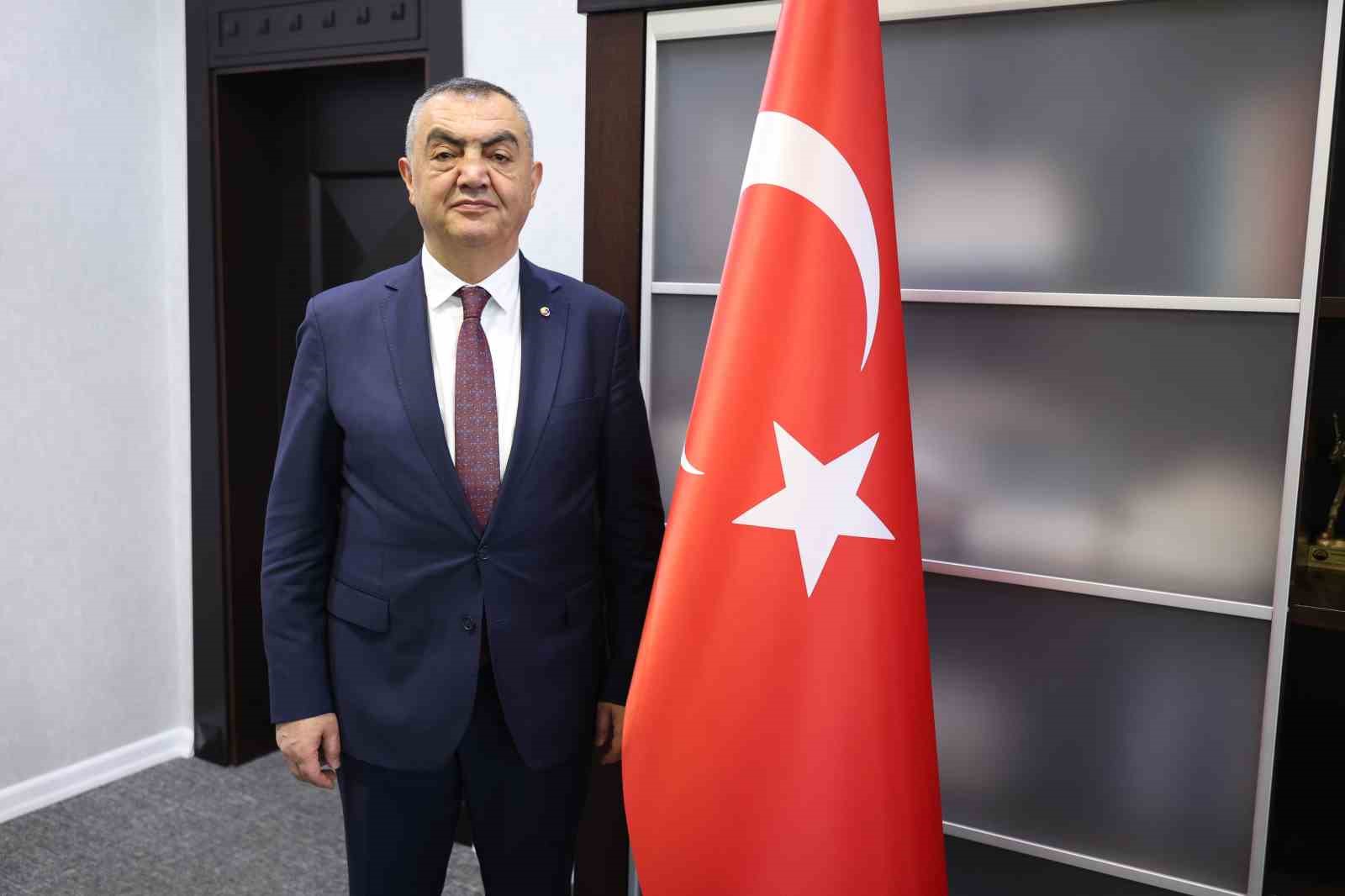 baskan-buyuksimitci-15-temmuz-da-milletimiz-demokrasisine-sahip-cikti-bugun-ayni-ruhla-uretmeye-devam-ediyoruz