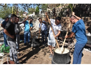 Yüzlerce Yıllık Gelenek Sarıkız Hayrı Yapıldı