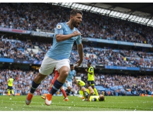Agüero Coştu, Manchester City Farklı Kazandı