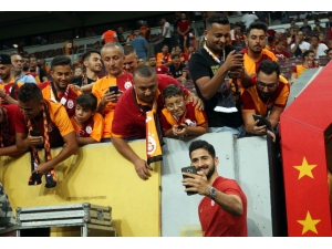 Emre Akbaba’ya Yoğun İlgi