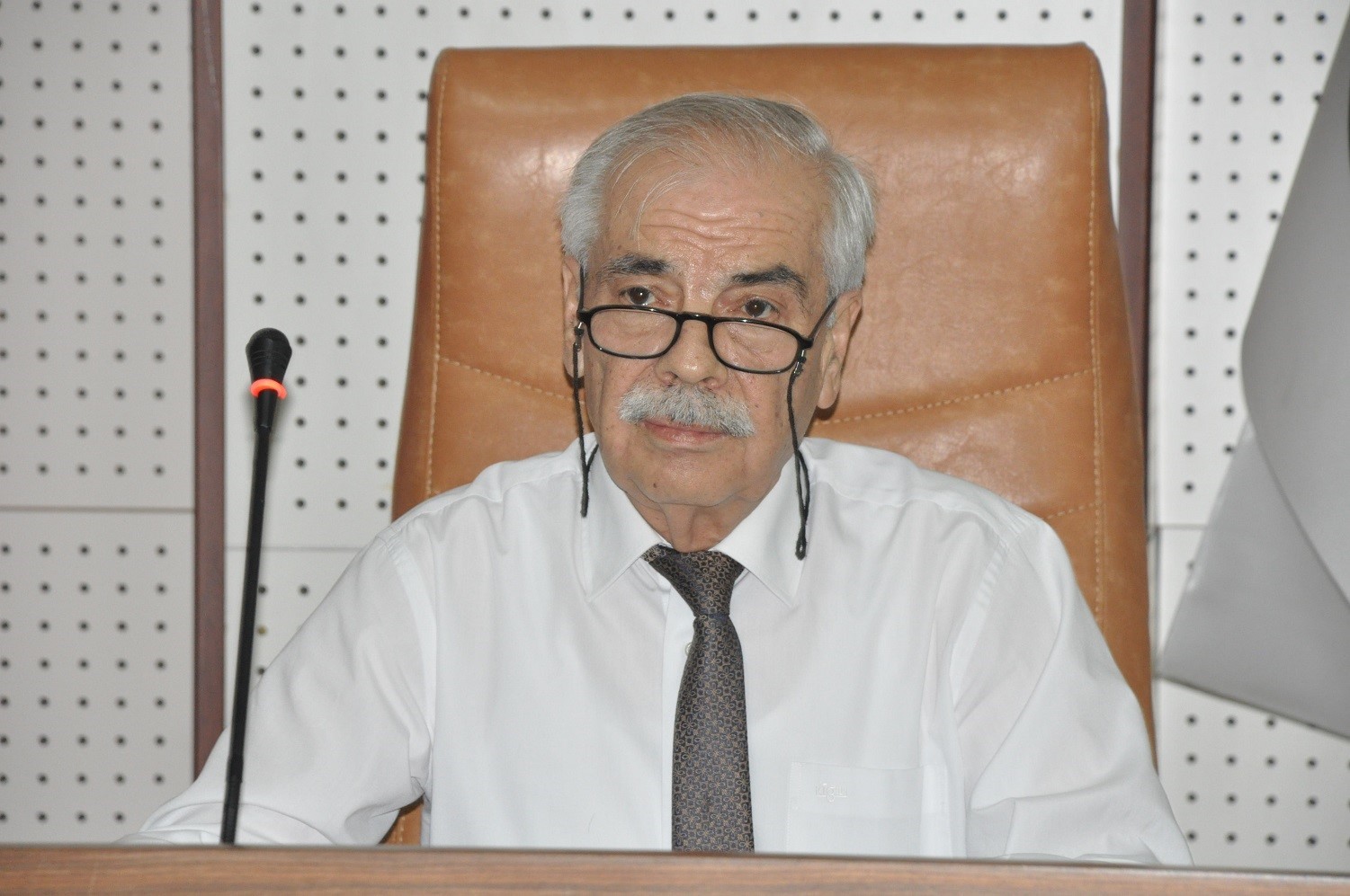 kesan-belediye-baskani-ozcan-chp-den-istifa-etti