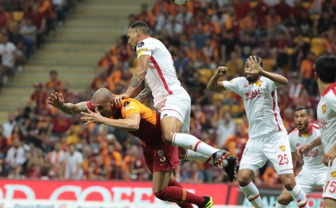 Maicon: ''ikisiyle De Oynamaktan Keyif Alıyorum''