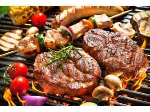 Diyetisyen Akgül: “Sürekli Et Tüketimi Sindirim Sorunlarına Davetiye Çıkarabilir”