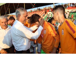 Başkan Yaman’dan Spora Destek