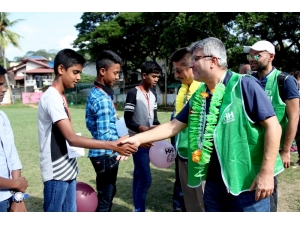 Türk Hayırseverlerden Sri Lanka’ya Bayram Yardımı