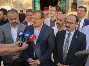 Çavuşoğlu, Bayram Namazını Ulu Cami’de Kıldı