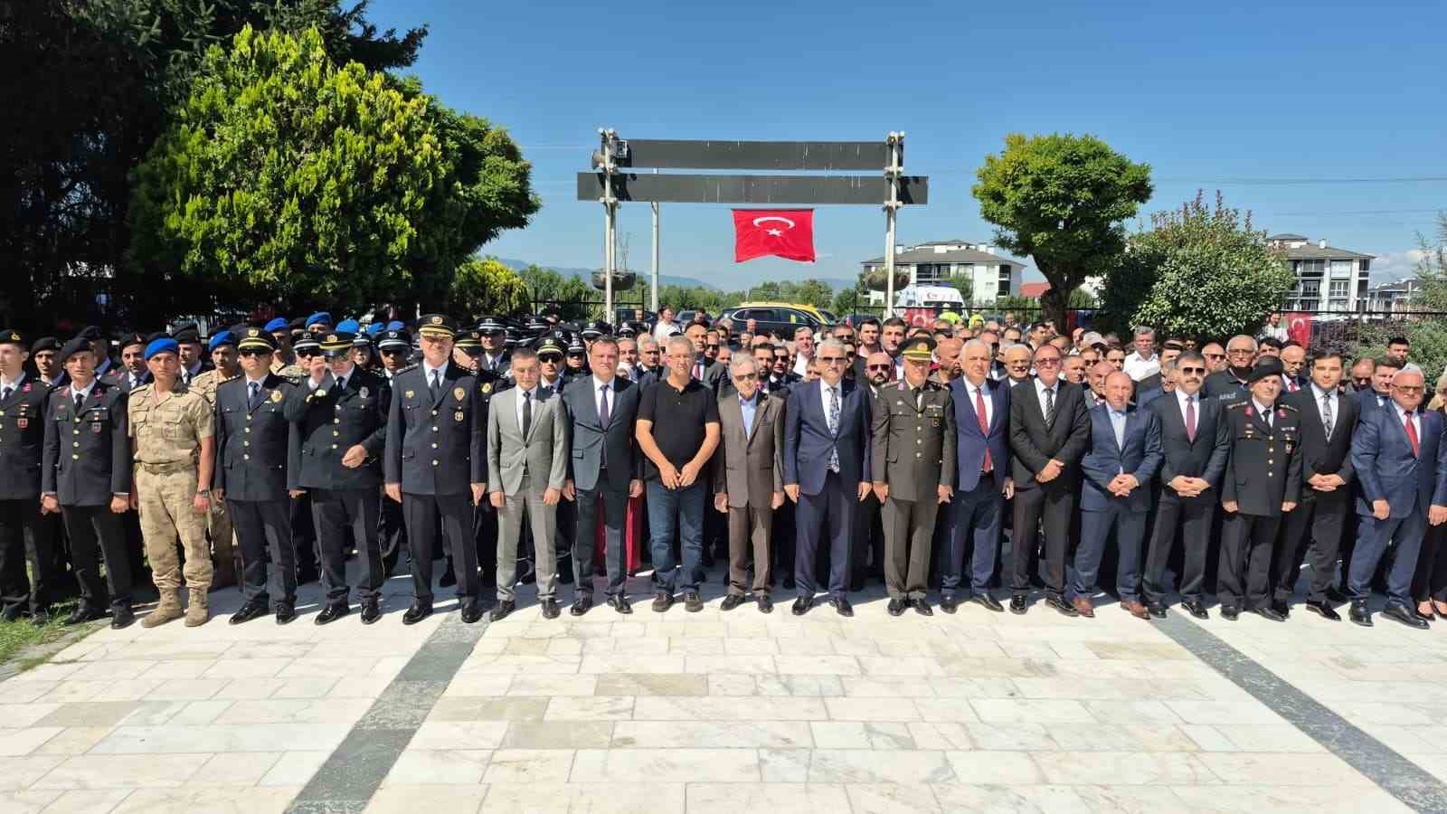 duzce-de-15-temmuz-un-10-yilinda-sehitlik-ziyareti